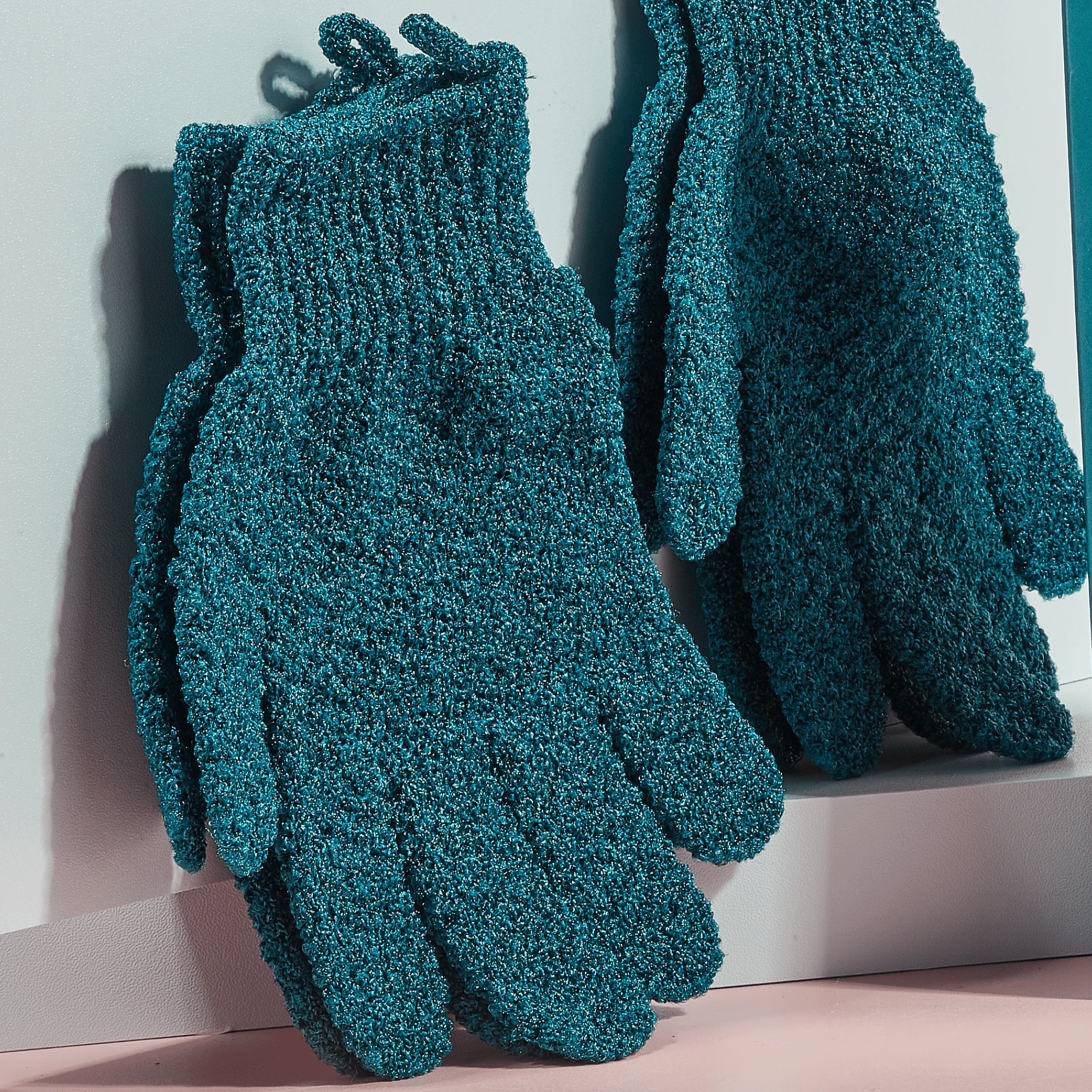 Exfoliating Gloves (Medium Exfoliation) - Image 3