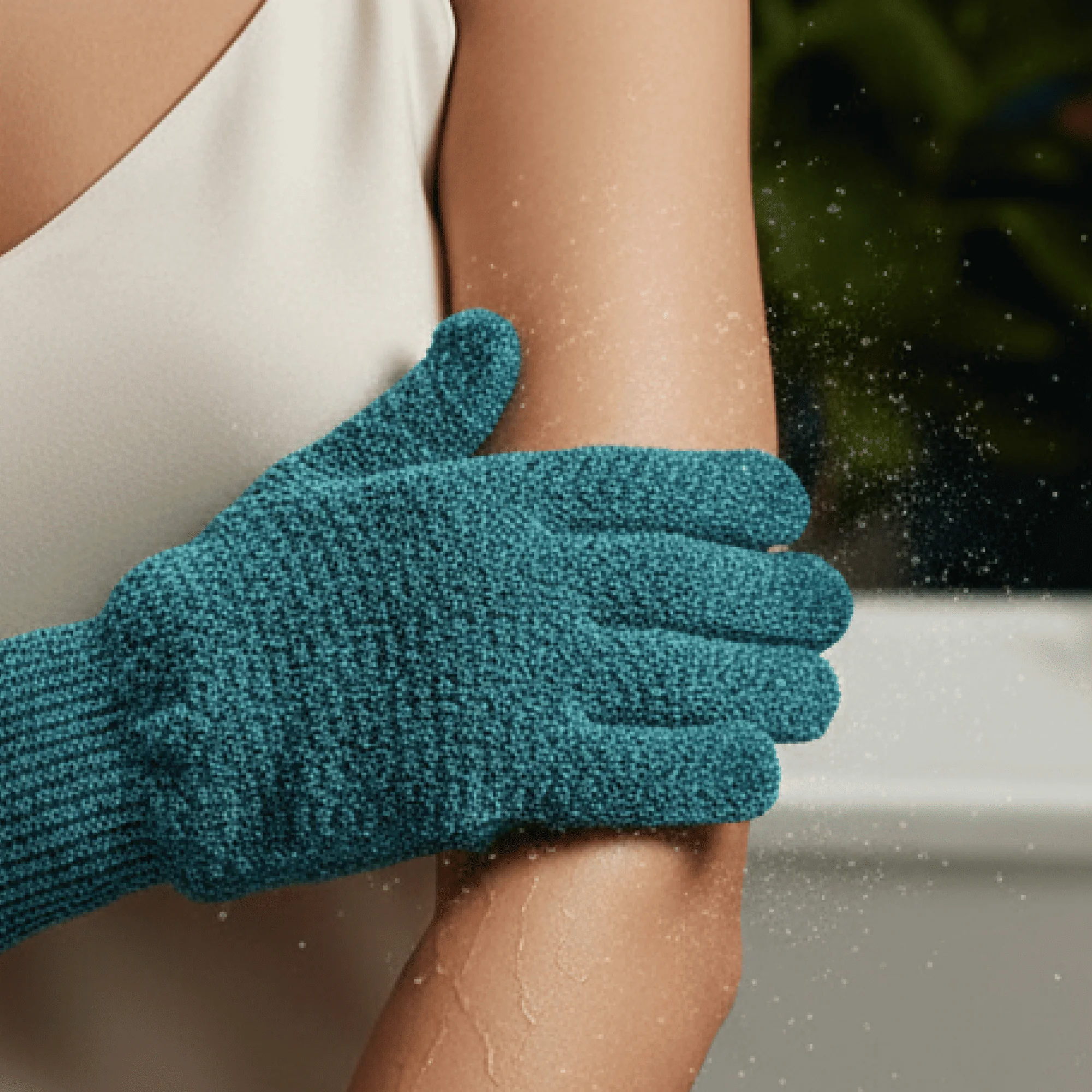 Exfoliating Gloves (Medium Exfoliation) - Image 8