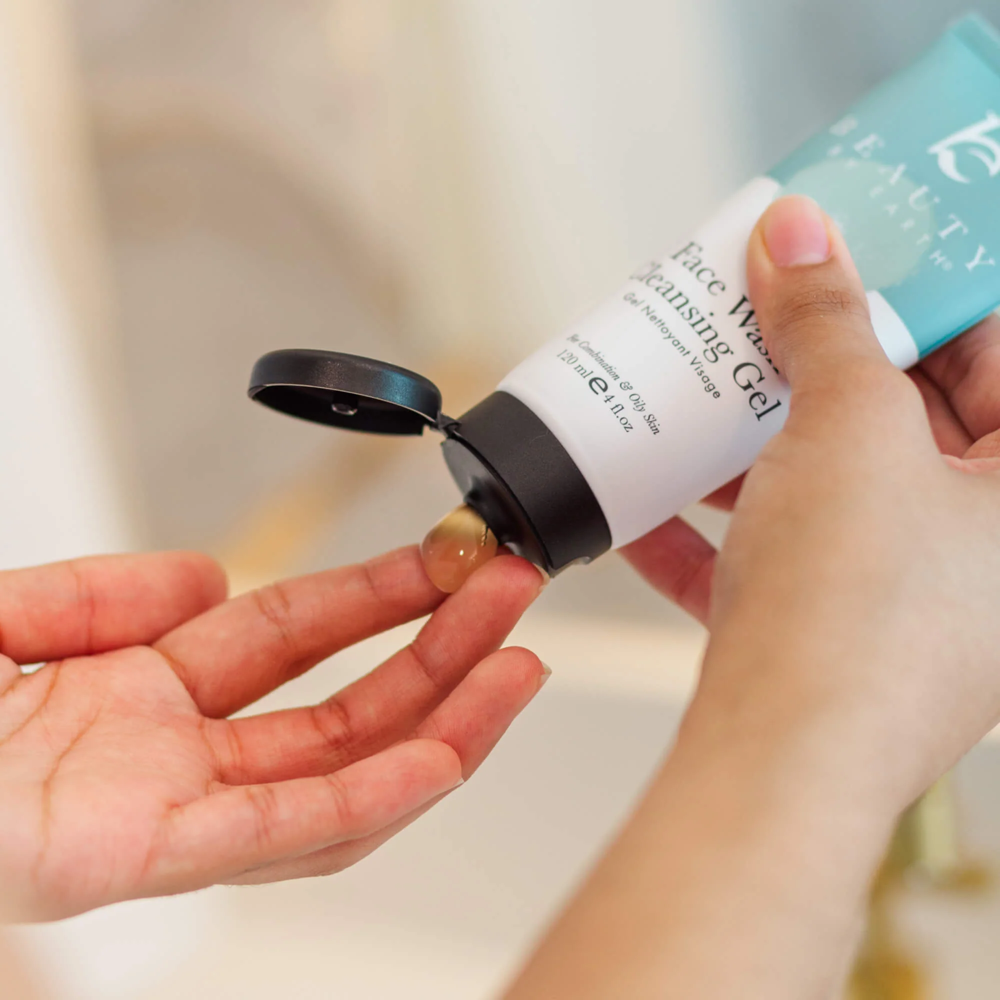Superfruit & Sea Kelp Face Wash Gel for Oily & Combination Skin - Image 6