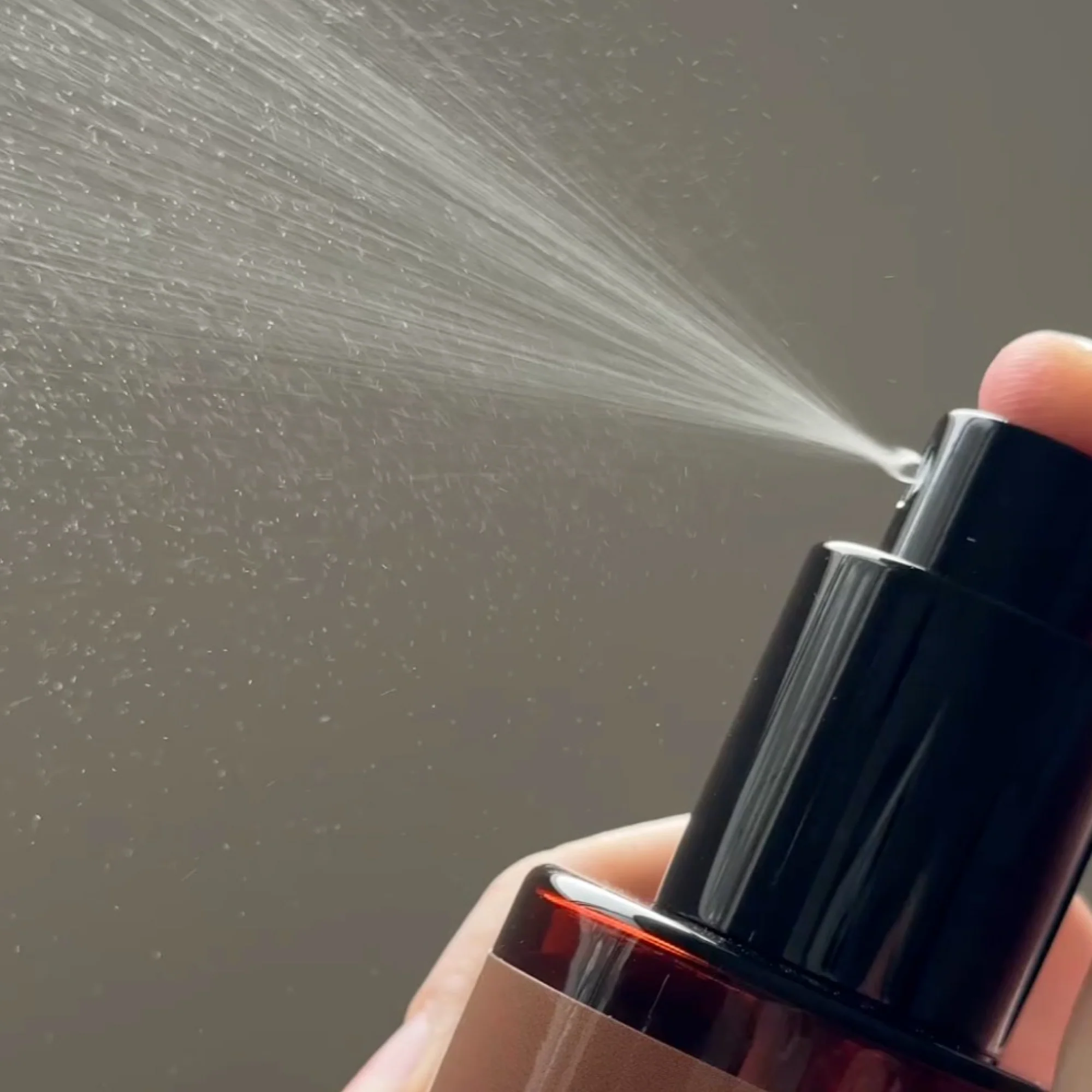 Self Tanning Water Bronzing Face Mist - Image 3